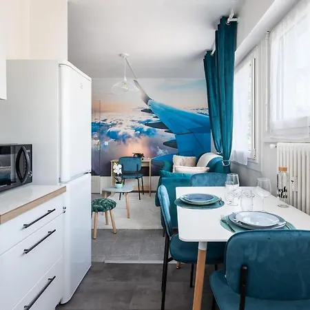 In The Sky - Casa Vostra - Caution 800 Eur & Id Requises - Proche Tramway-frontiere דירה