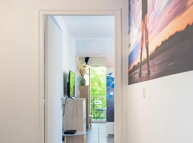 In The Sky - Casa Vostra - Caution 800 Eur & Id Requises - Proche Tramway-frontiere Ambilly
